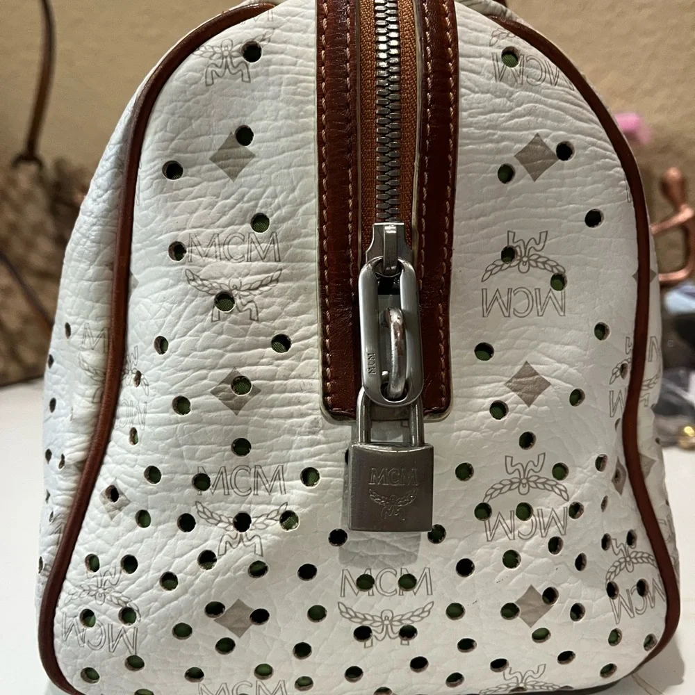 MCM PERFORATED VISETOS HANDBAG - Picture 3 of 16